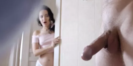 Телка дрочит парню в ванной и помогает кончить. real-watch.ru